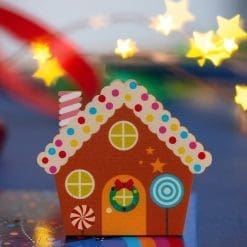 Cute Gingerbread house - festive wooden pin